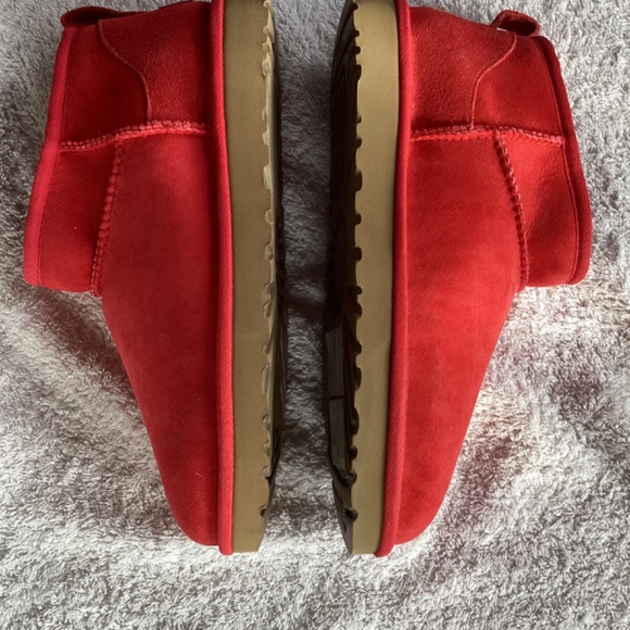 UGG Red Ankle Boots - Picture 3 of 5